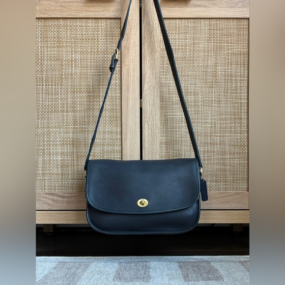 COACH Vintage City Navy Blue Leather Crossbody Shoulder Bag
Handbag Purse 9790 - Picture 13 of 13